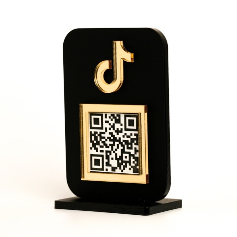 Mini tabliczka QR do social media – minimalistyczna plexi czarny mat