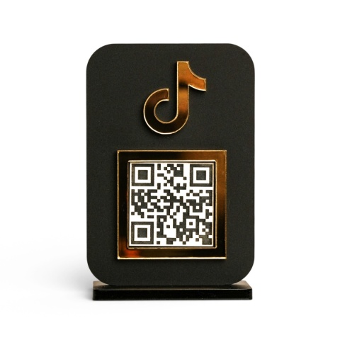 Mini tabliczka QR do social media – minimalistyczna plexi czarny mat