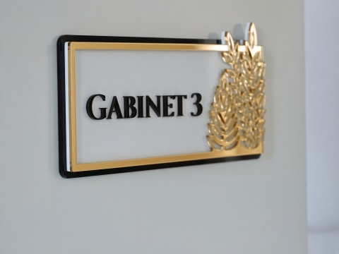 Tabliczka na Drzwi GABINET Luxury Gold – Elegancki Szyld Przydrzwiowy 3D