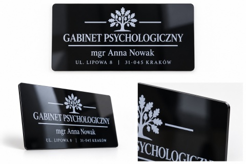 Tabliczka na Drzwi Gabinetu z Logo i Grawerem – Czarna Pleksi 20×10 cm